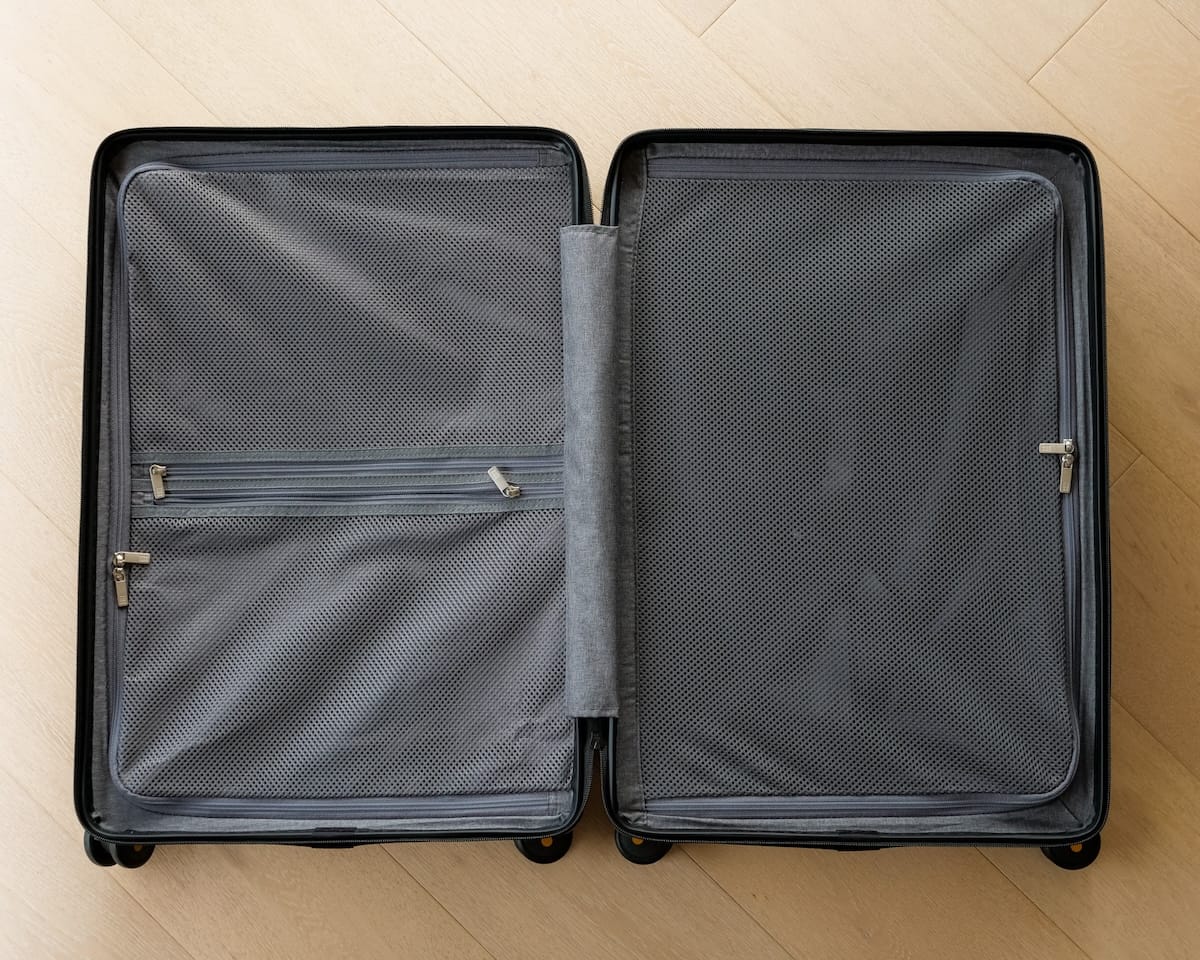 LEVEL8 Luggage Review - Standout Features & Considerations