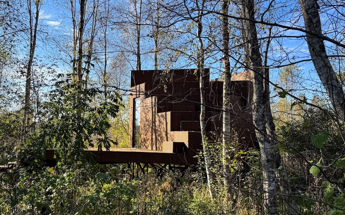 Architectural wooden nature villa on stilts at Maidla Nature Resort, a stop on the 5 Day Estonia Itinerary.
